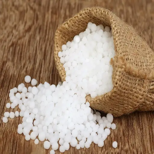 Urea Fertilizer: Understanding Its Role as a Nitrogen Source in Agriculture