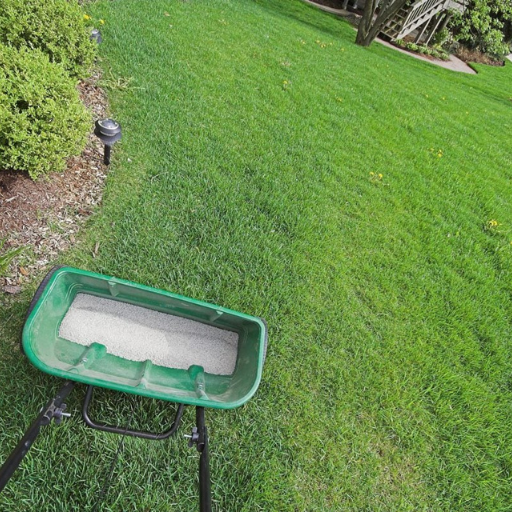 What are the Essential Nutrients in Organic Lawn Starter Fertilizer?