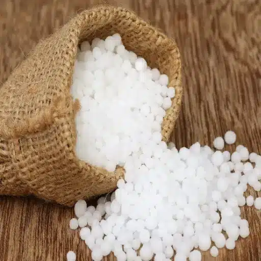 urea fertilizer advantages and disadvantages